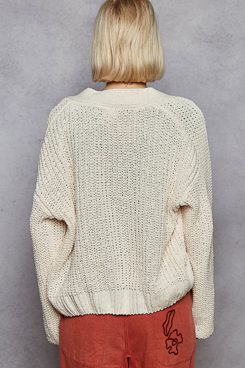 Powder Cream Flower Sweater