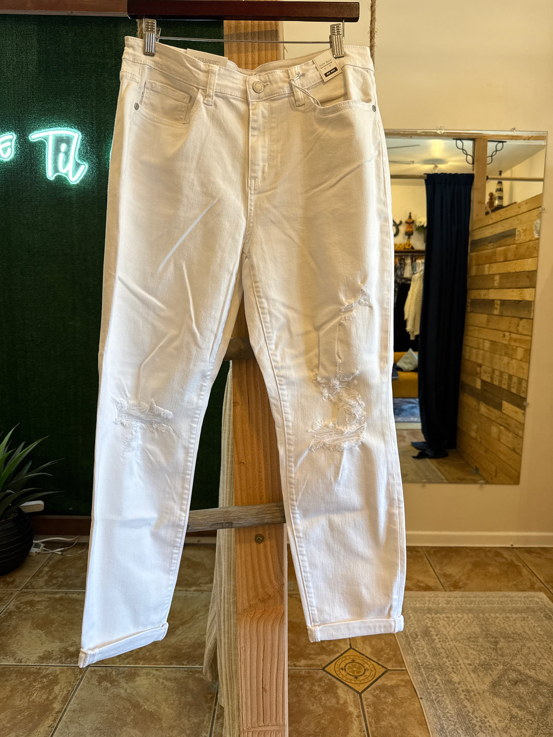Judy Blue Betty Boyfriend Destroyed Jeans