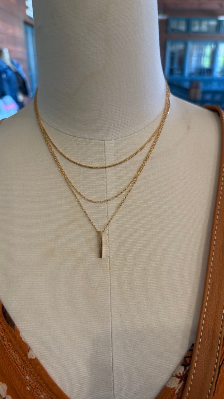 Bar Pendant Layered Necklace