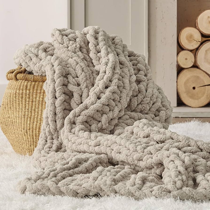 Knit & Sip: Festive Chunky Blanket Class